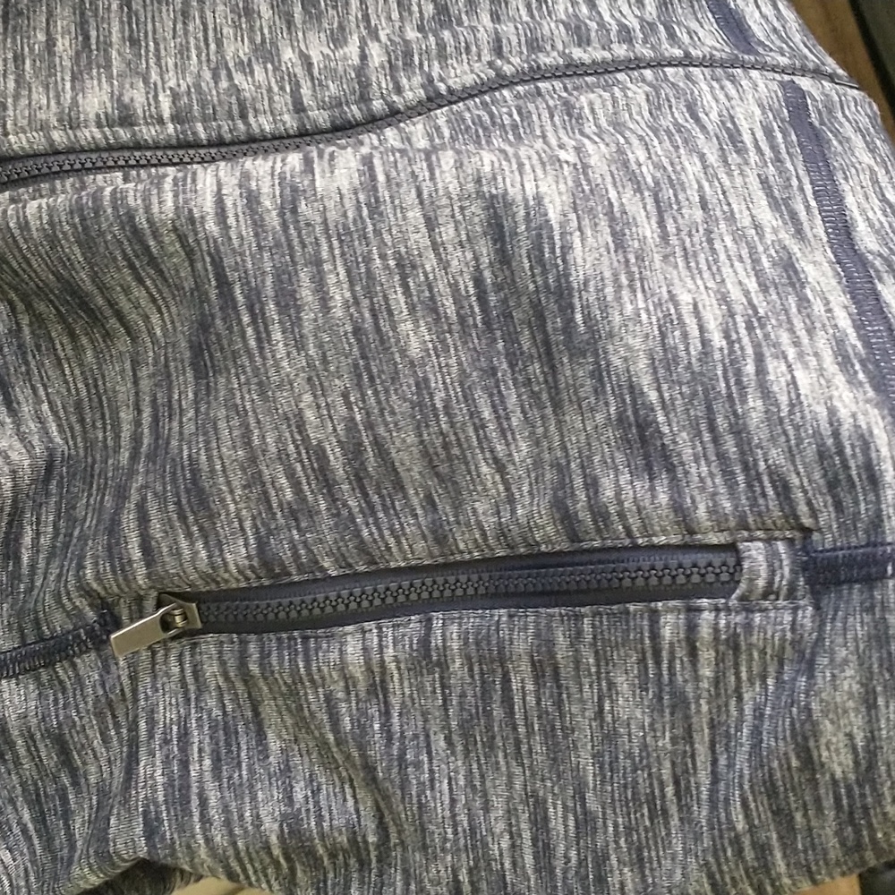 EUC Victoria's Sport Jacket, L, Dk Navy/Grey, Full Zip, Mesh Back, Thumb Holes - Picture 5 of 12